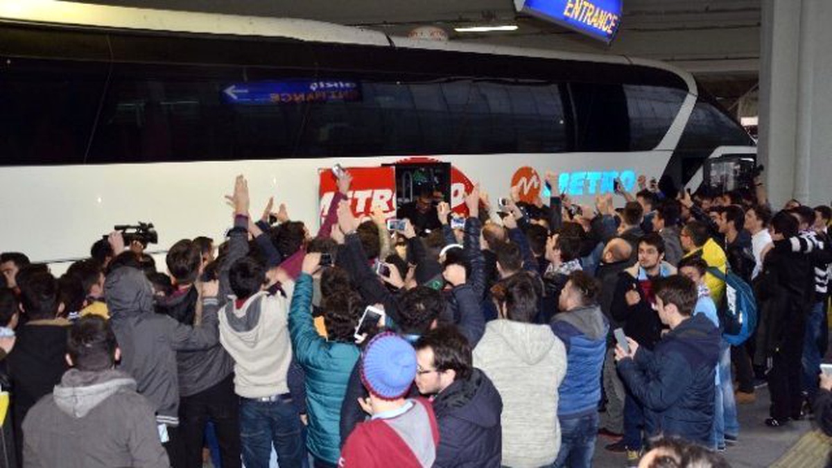 Trabzonspor\'a İstanbul\'da Coşkulu Karşılama