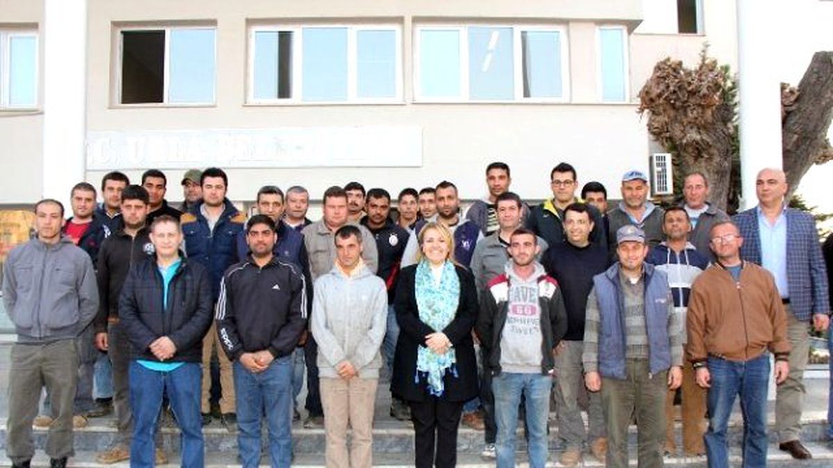 Belediye İşçileri Başkan Sibel Uyar\'a Teşekkür Etti