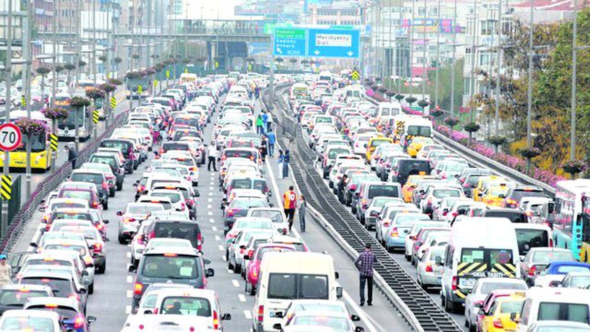 İstanbul'da 3 Gün Bazı Yollar Trafiğe Kapatılacak