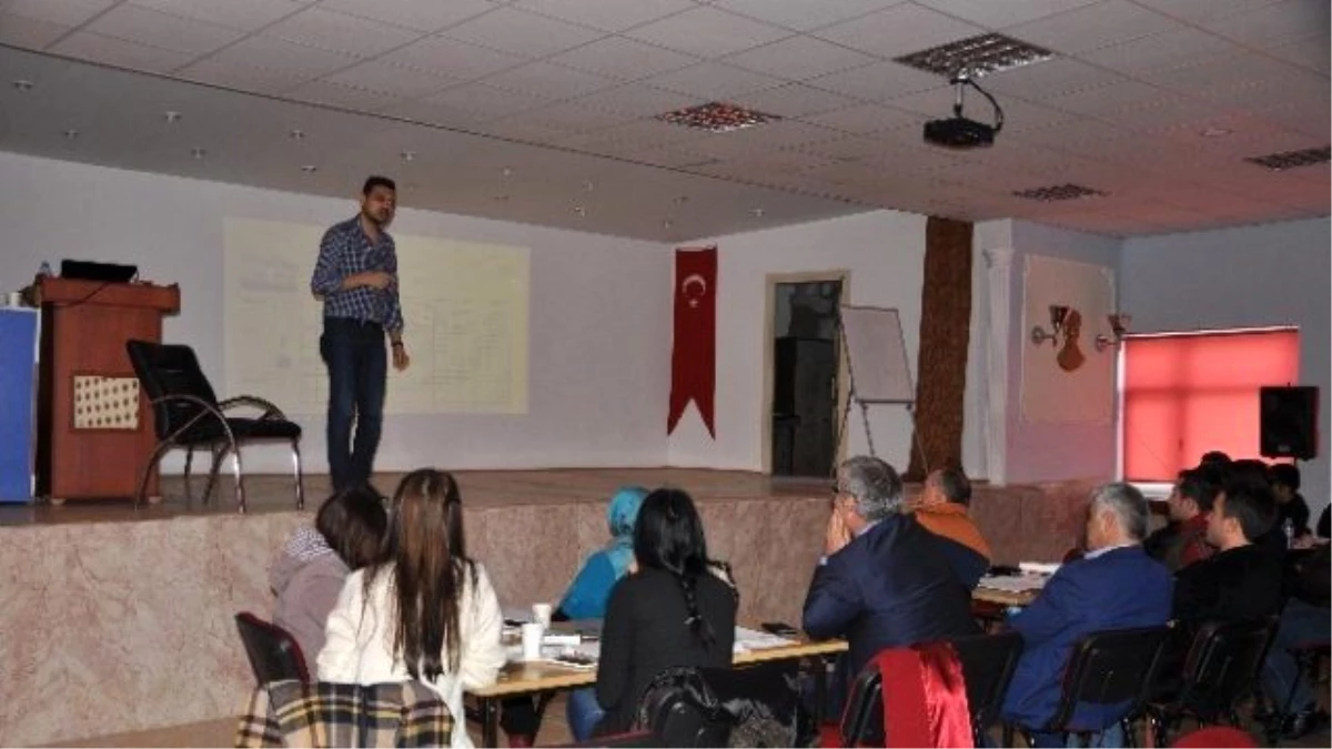 Pınarbaşı\'nda Proje Hazırlama Semineri Verildi
