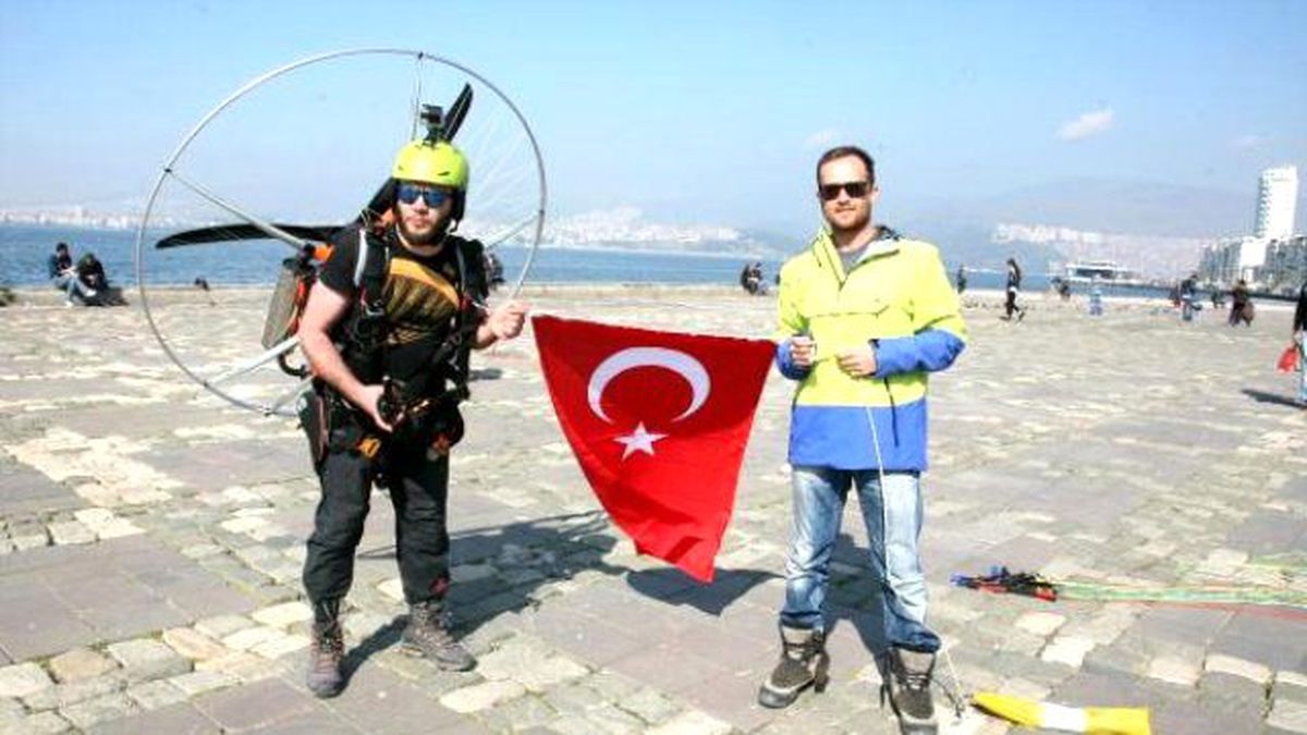 Şehitlere Gökyüzünde Saygı