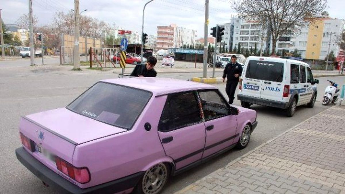 Şüpheli Otomobil Polisi Harekete Geçirdi