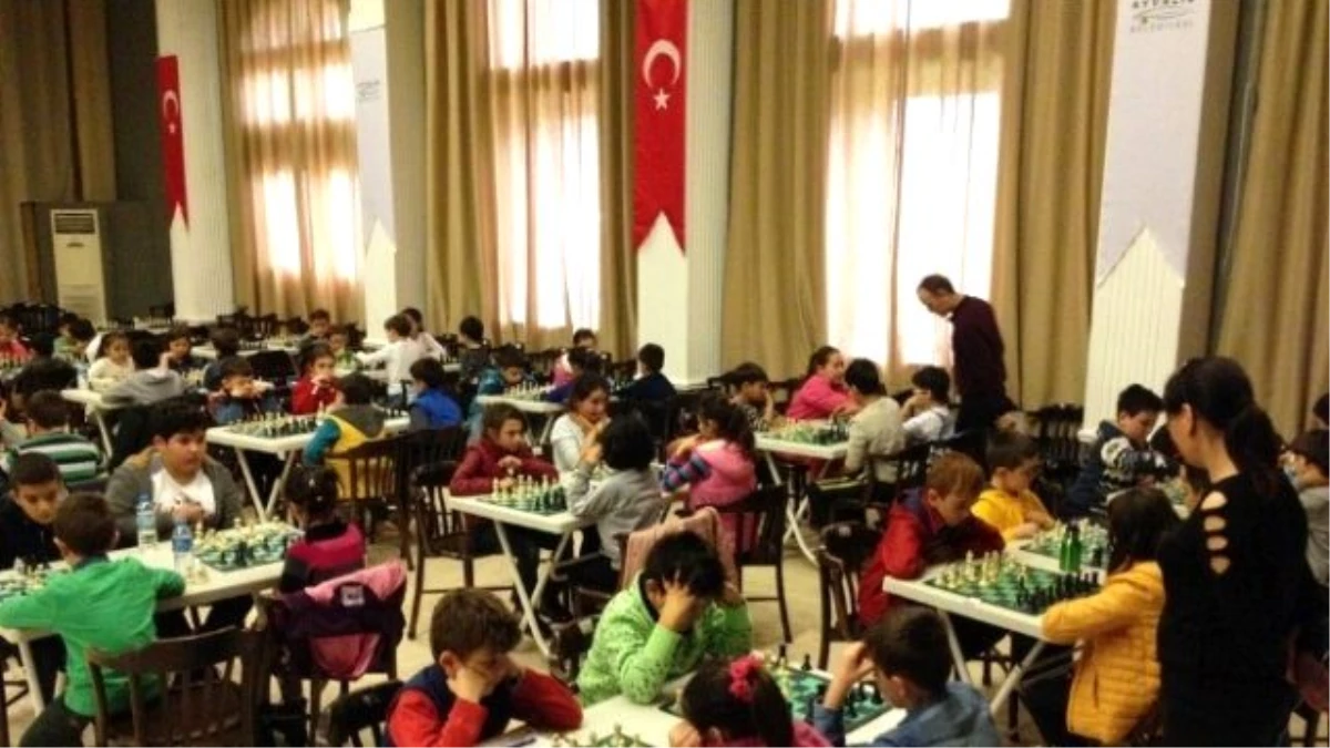 Ayvalık Yeni Yıl Satranç Turnuvası Sonuçlandı