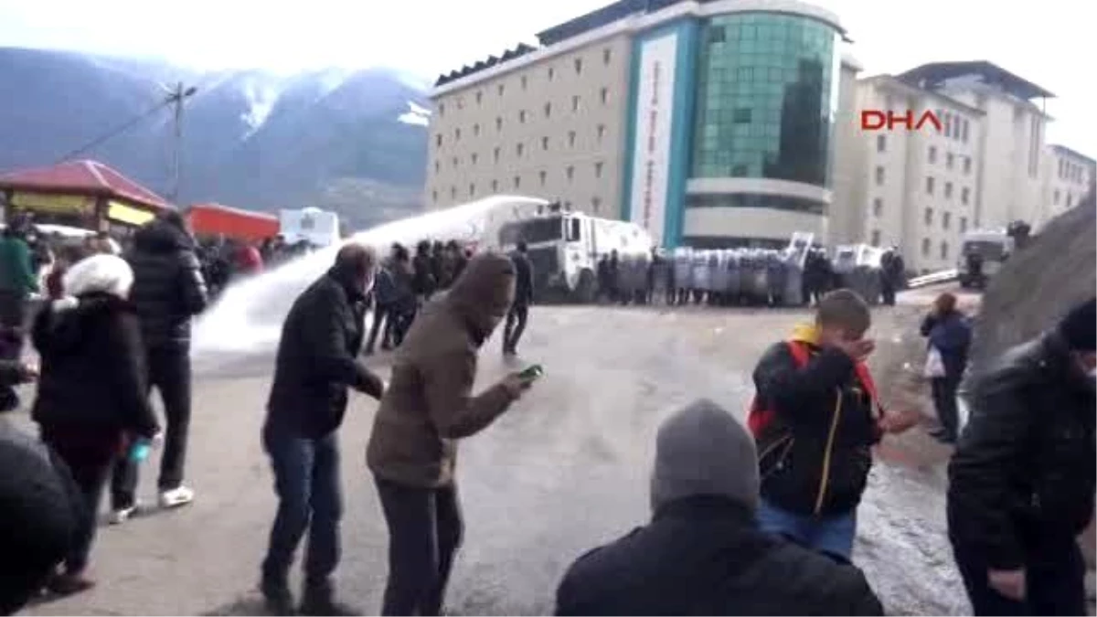 Entry To Artvin Banned As Police Disperse Protesters