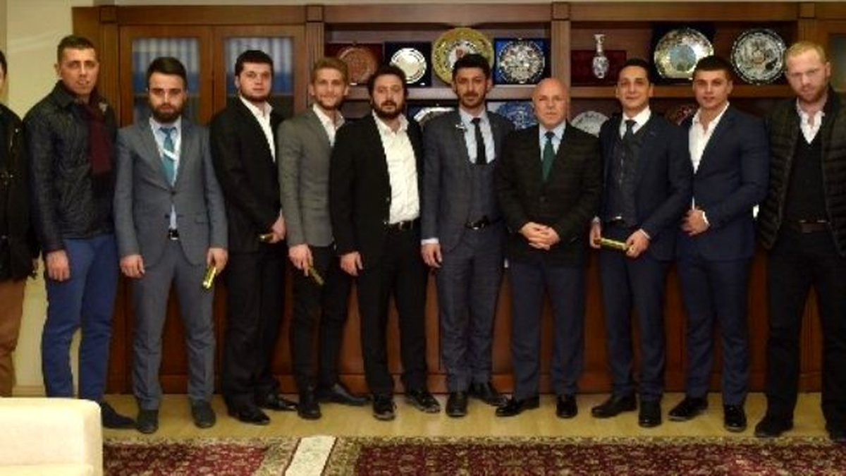 Genç Müsiad Üyeleri, Başkan Sekmen\'i Ziyaret Etti