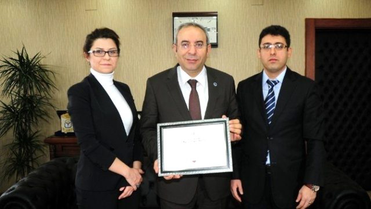 Kızılay Heyetinden Rektör Battal\'a Ziyaret