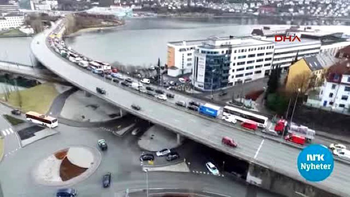 Norveç'te 60 Araç Birbirine Girdi