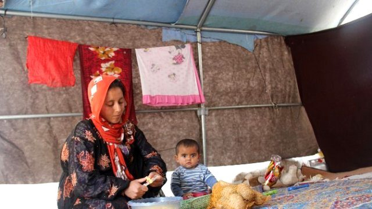 Esad Rejiminin Attığı Bombalar Evlerini Üzerlerine Yıktı!