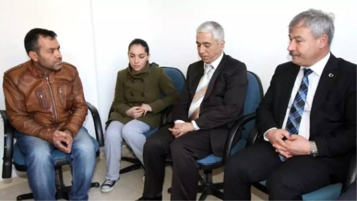Türk Kızılay'ından Şehit Ailesine Nakdi Yardım