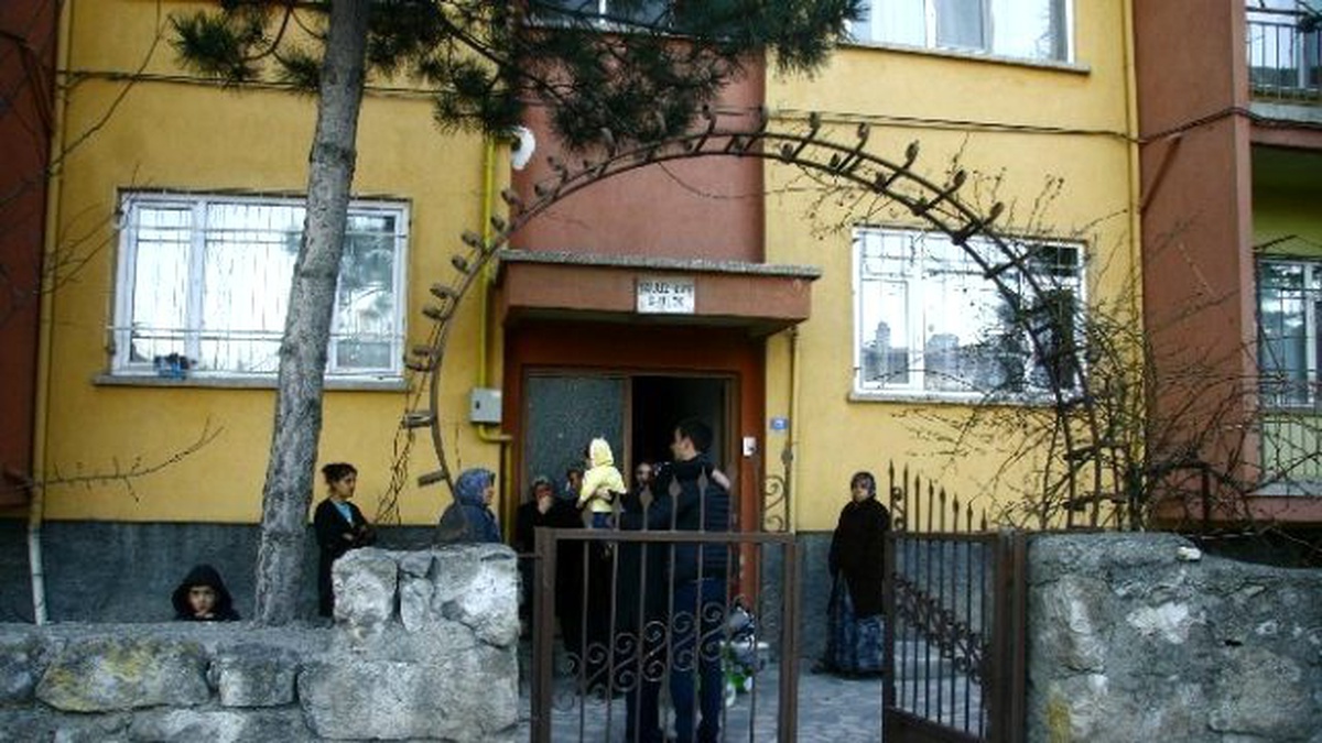 83 Yaşındaki Kadın Yalnız Yaşadığı Evde Ölü Bulundu