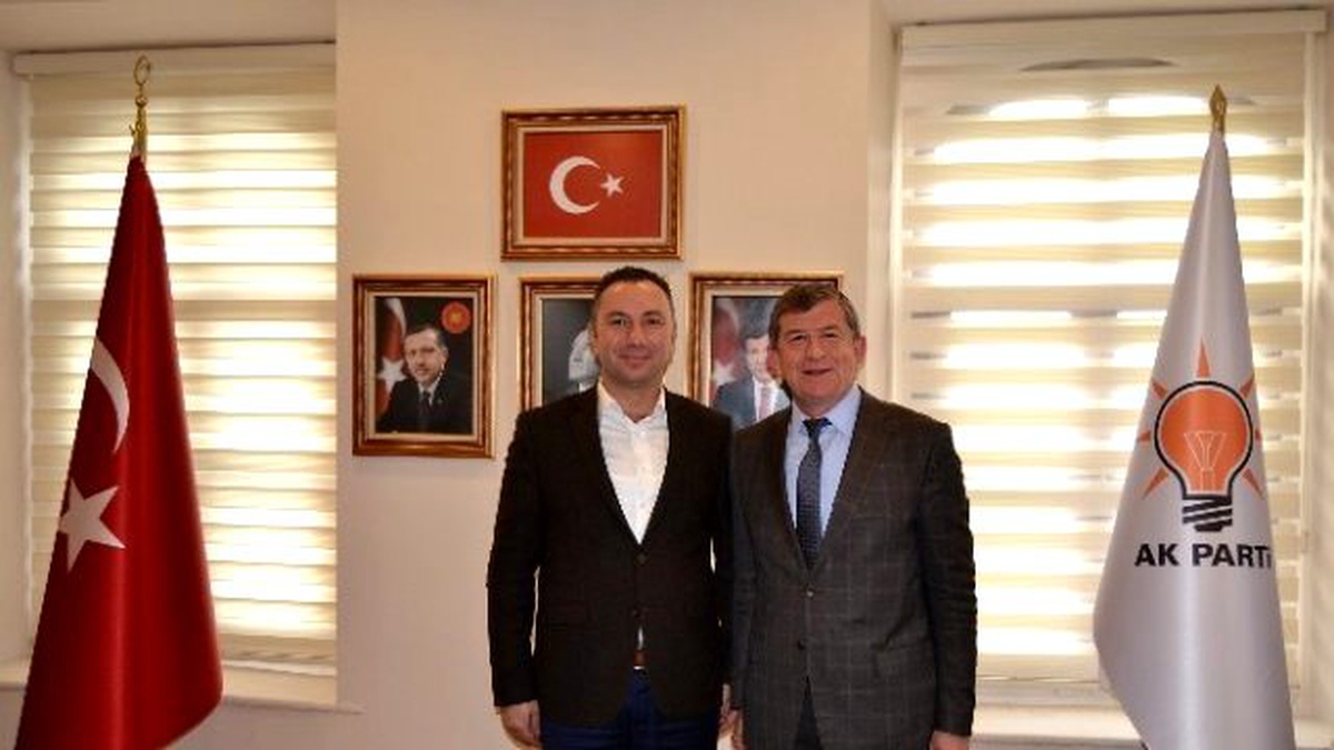 Ak Partili Çelenk\'ten, Başkan Revi\'ye Ziyaret
