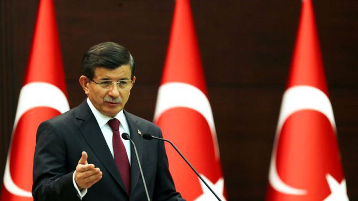 Davutoğlu'na Soruldu: Türkiye, Rus Uçağını Vurduğu İçin Pişman mı?