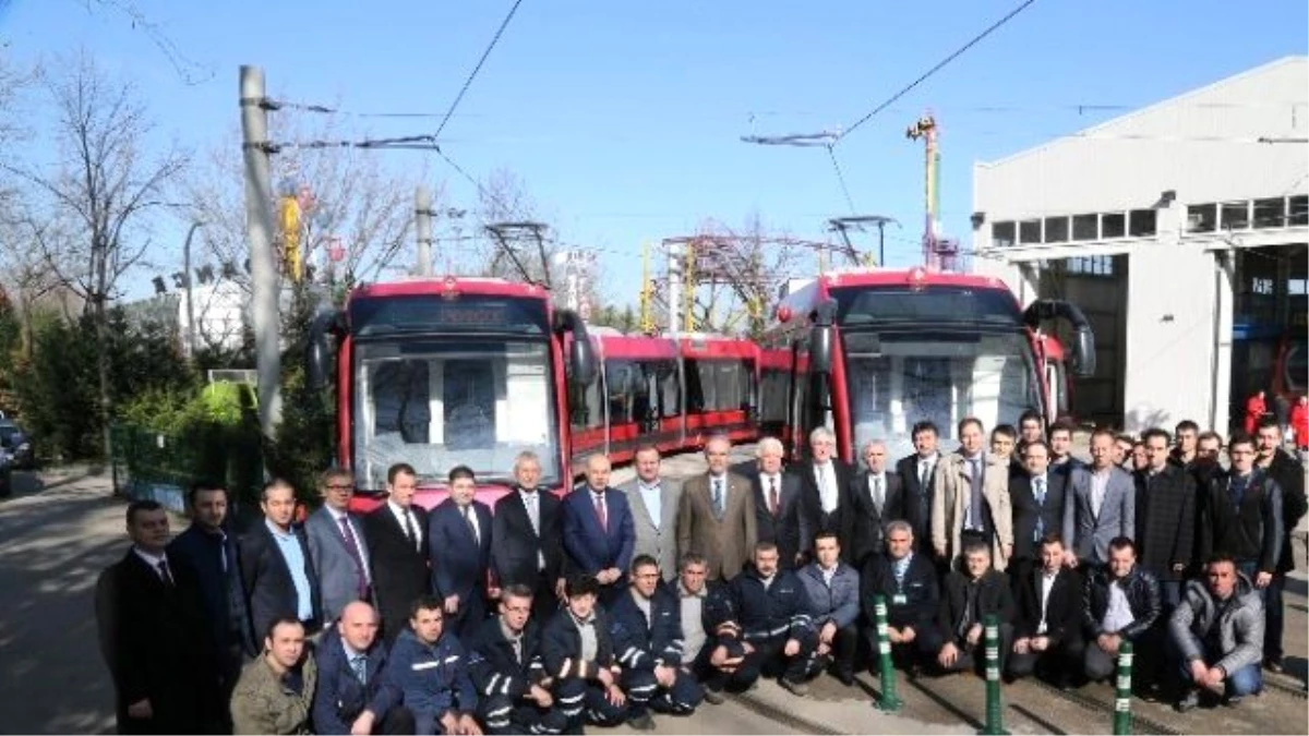 Bursa\'da Raylı Sistem Araç Filosu Güçleniyor
