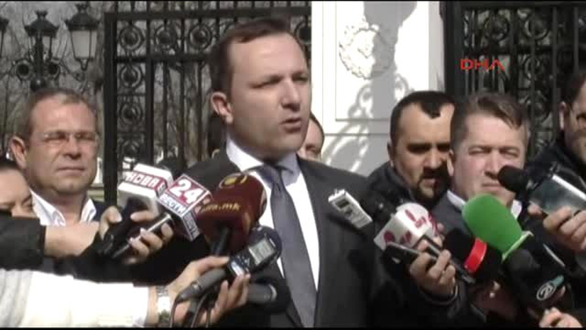 Dha Dış Haber ? Makedonya?da Seçim Tarihi Tartışması