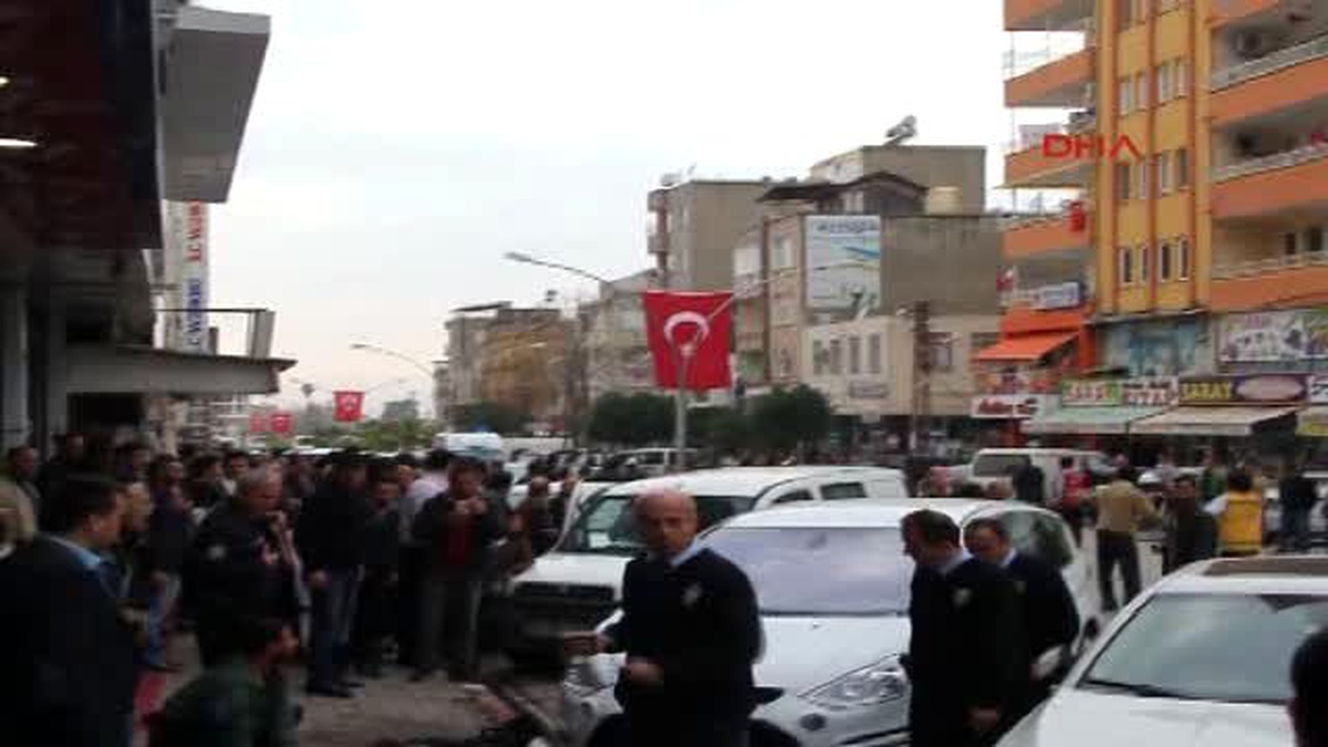 Dörtyol Yanarak 5\'inci Kattan Atlayan Genç Öldü