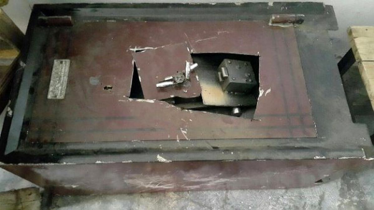 İş Yeri Sahibini Bağlayıp Para Kasasını Çaldılar