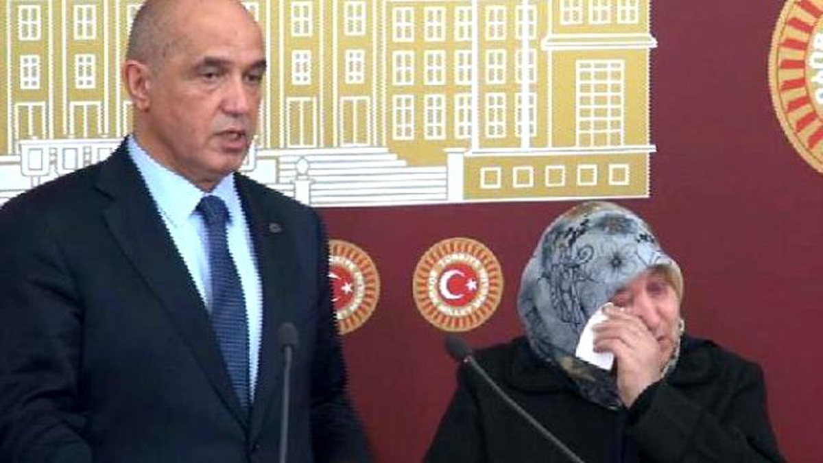 Kızının Öldürülmesini Meclis\'te Gözyaşlarıyla Anlattı