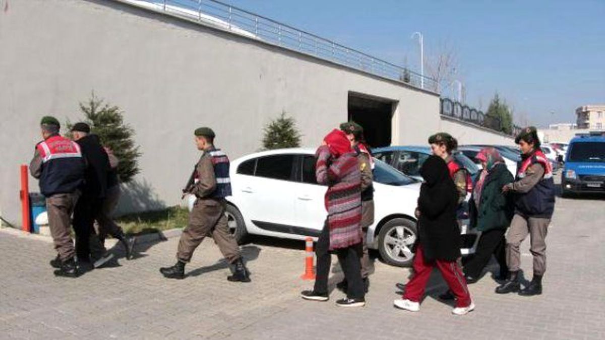 Manisa\'daki Çifte Cinayete 5 Gözaltı