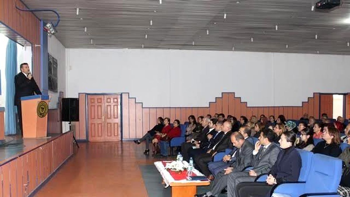 Mersin\'de Danışman Öğretmenlik Semineri Başladı