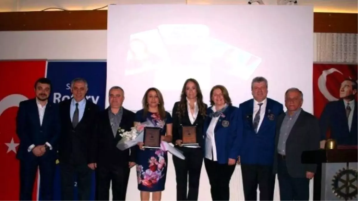 Salihli Rotary\'de Ödül Günü