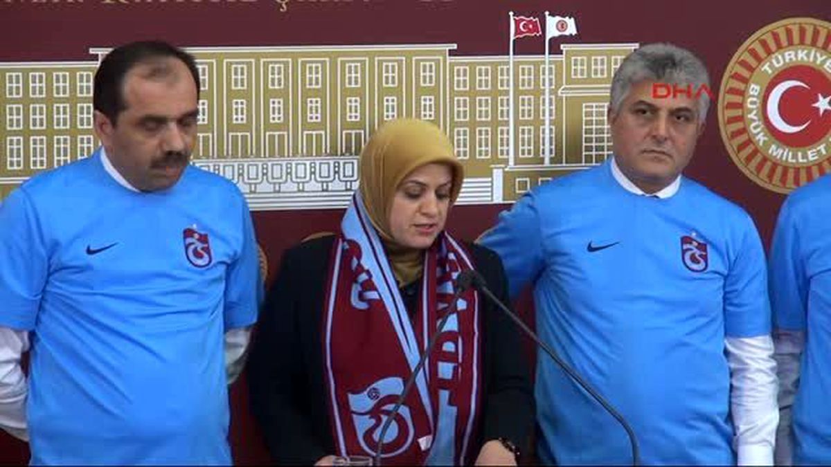 Trabzonlu Milletvekilleri Meclis\'te Tff ve Mhk\'ya \'Kırmızı Kart\' Gösterdi