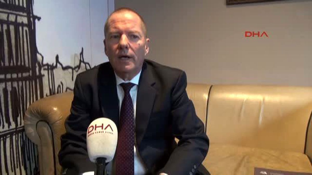 Yüzlerce Mülteciye Ücretsiz Üniversite İmkanı