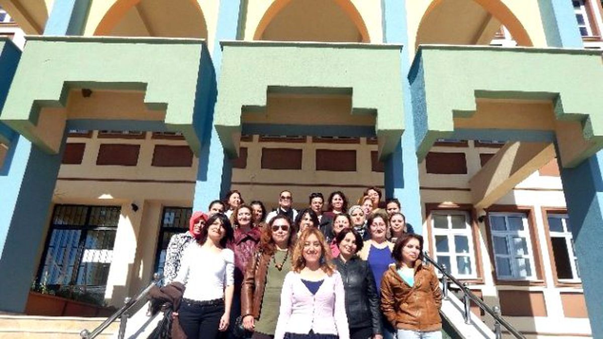 Ayvalık\'ta \'Aile Eğitimi\' Uygulaması