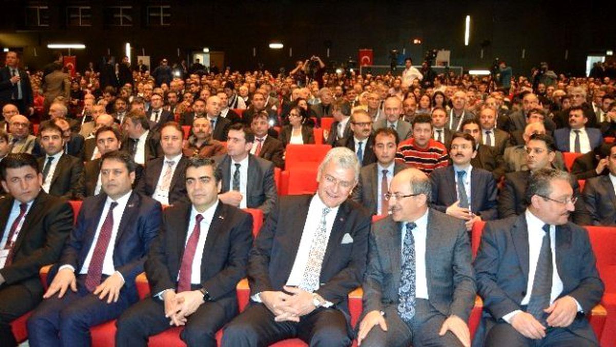 Bakan Bozkır \'Sivil Toplumla Diyalog Toplantısı\'na Katıldı