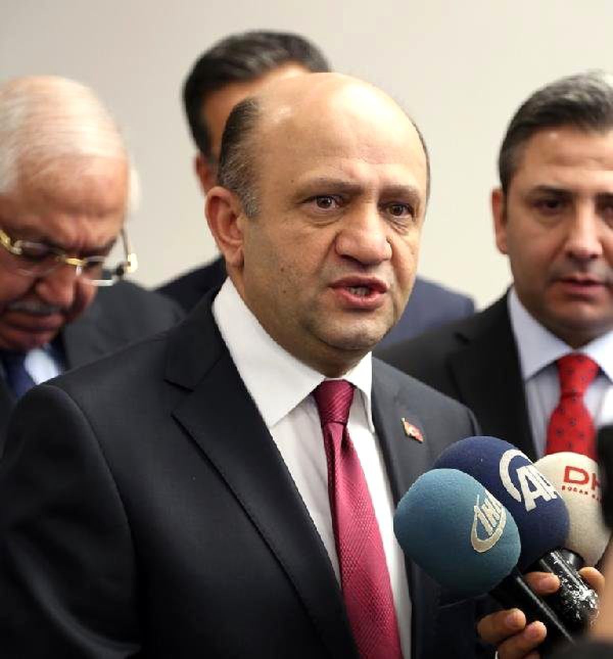 Bakan Işık: Hdp, Söylemde Demokrasiden Yana, Eylemde Terörden Yana