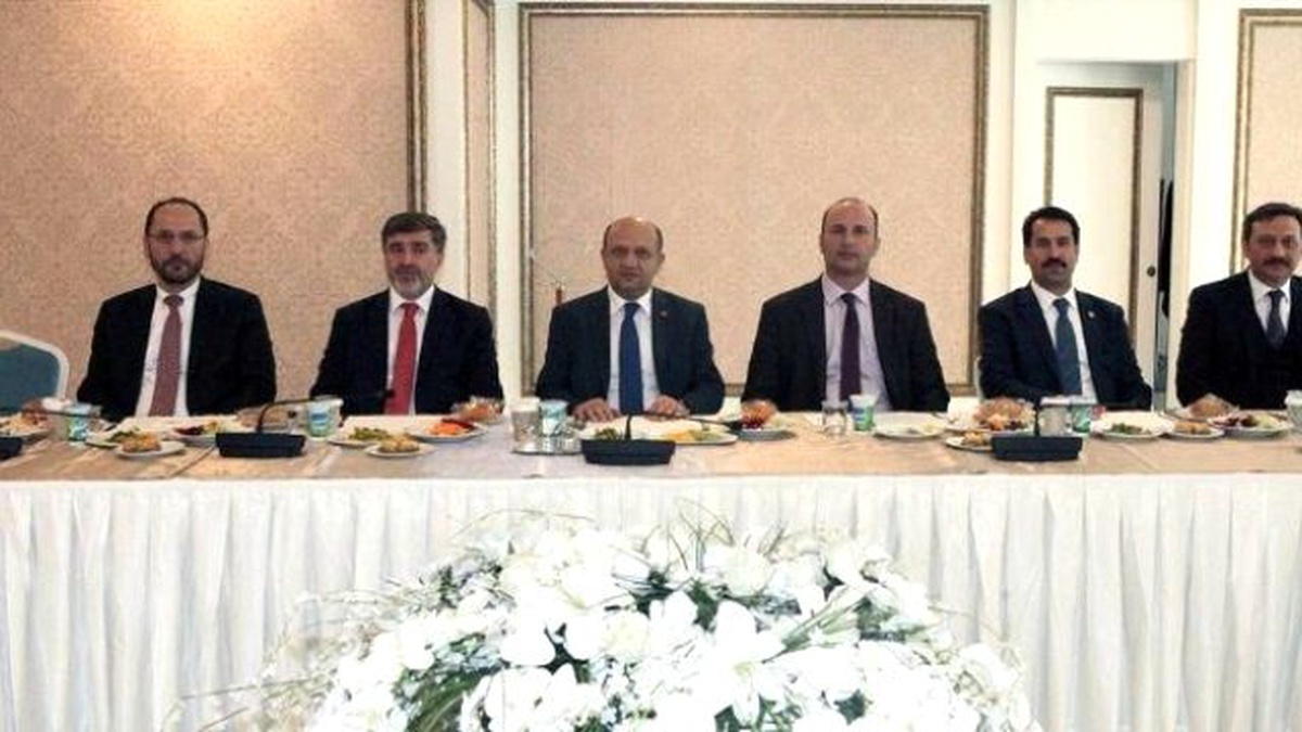 Bakan Işık, Kocaelili Muhtarları Ağırladı