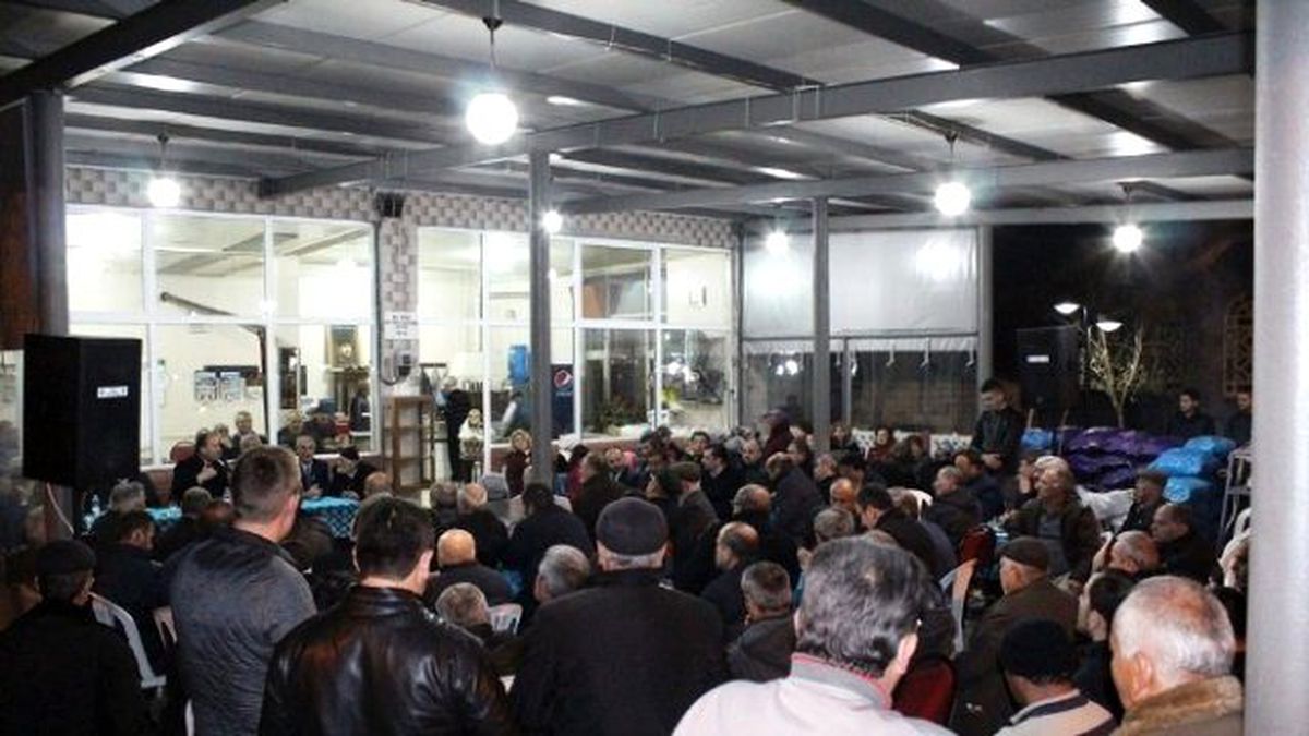 Başkan Işık Çavukköy\'de Vatandaşlar ile Bir Araya Geldi