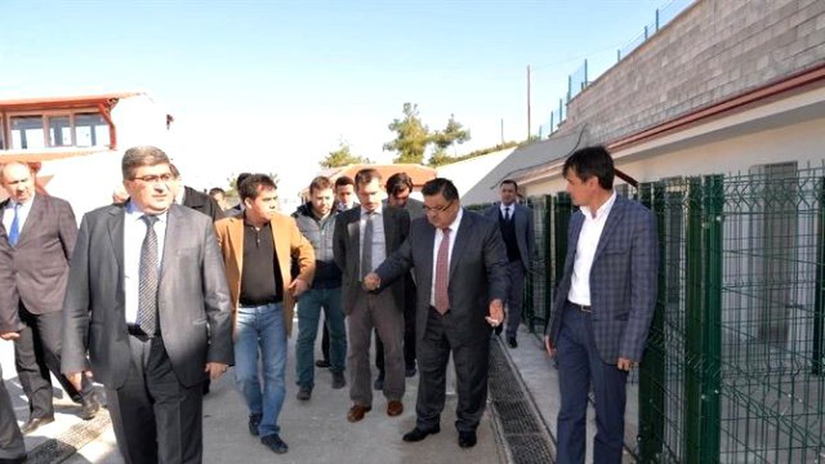 Başkan Yağcı, Sokak Hayvanları Tedavi ve Rehabilitasyon Merkezi\'nde İncelemelerde Bulundu