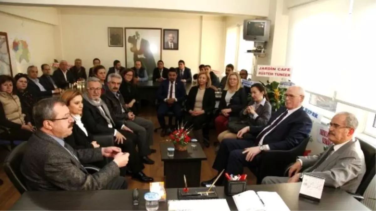 Büyükerşen ve Kurt\'tan CHP Eskişehir Yönetimine Ziyaret