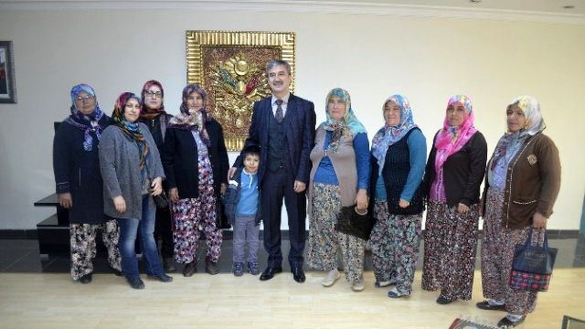 Çıkrıkçılı Hanımlardan Başkan Şirin\'e Ziyaret