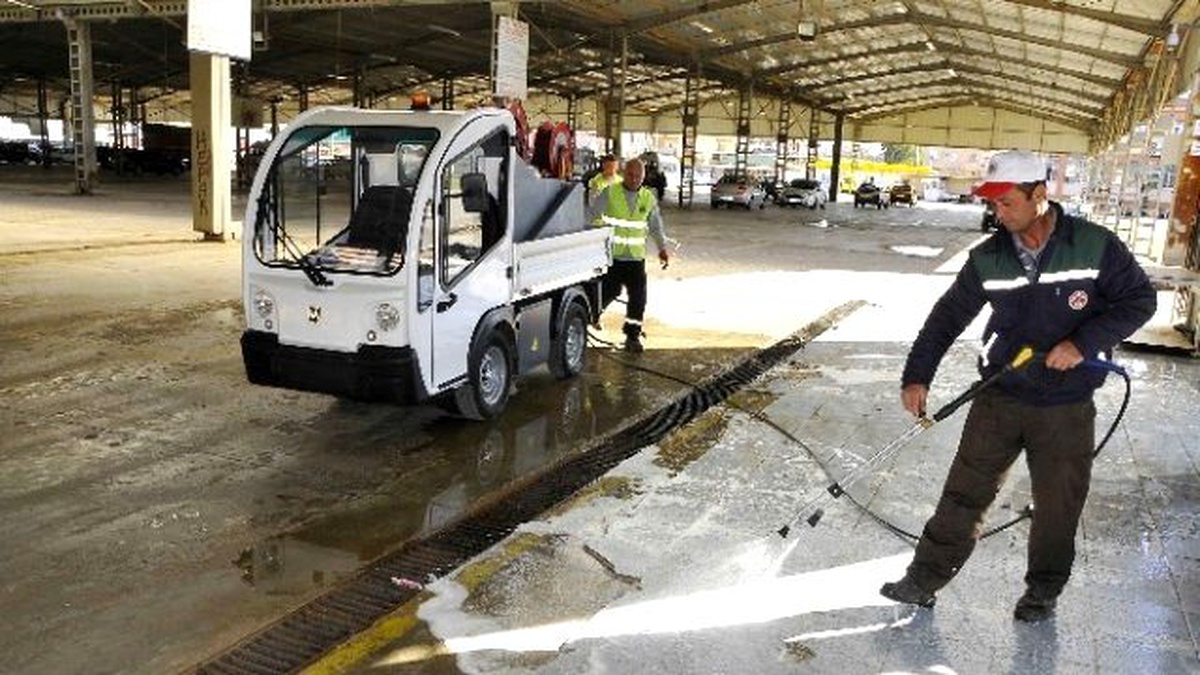 Döşemealtı Temizlik İşleri Yeni Araçlarla Güçlendirildi