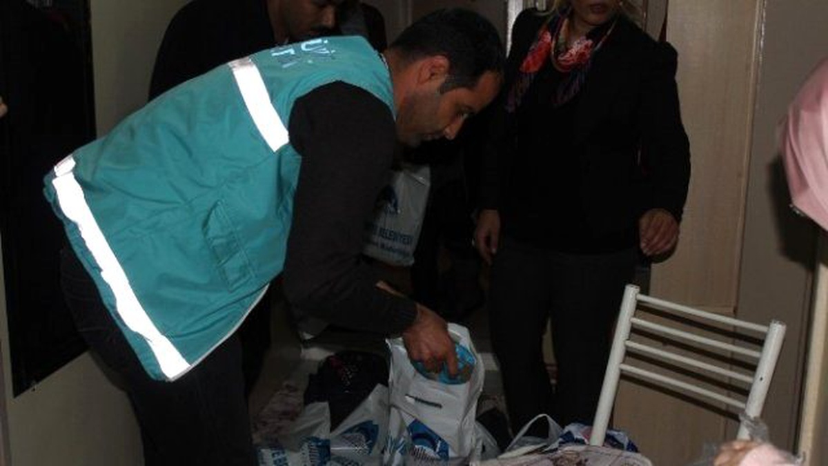 Eyyübiye Belediyesinin Umut Masası Meyvesini Vermeye Başladı