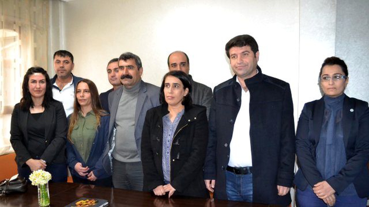 HDP\'li Vekil, Barış Çağrısı Yaptı: Sonumuz İç Savaş Olmasın