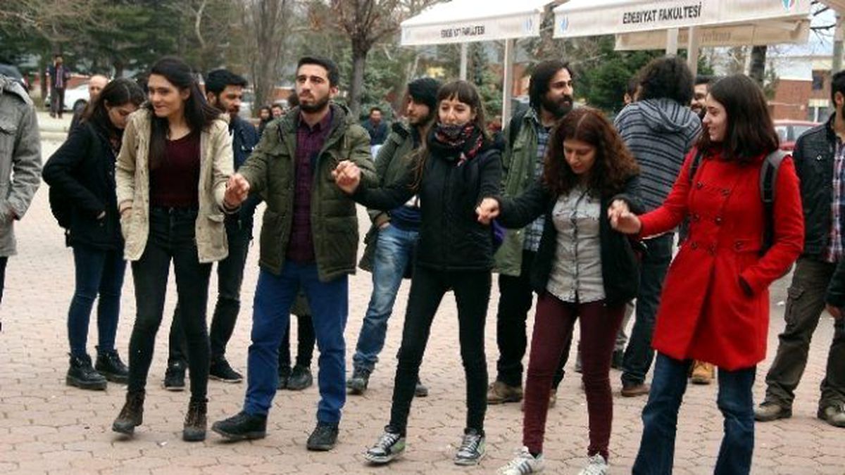 İki Üniversite Öğrencilerinden \'Artvin\'e\' Destek