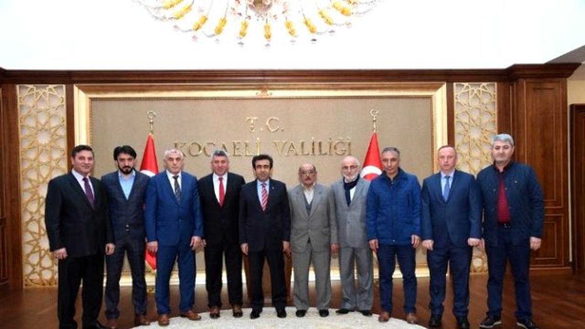 Kocaeli Valisi Minibüsçüler ve Otobüsçüler Oda Yönetimini Makamında Kabul Etti