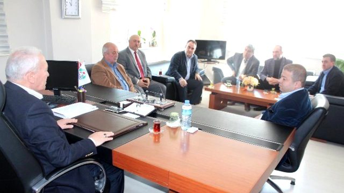 Komisyon Üyeleri Belediyeyi Ziyaret Etti