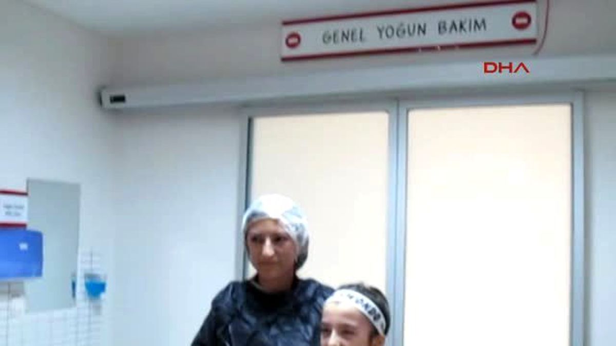 Madalyasını 7 Aydır Yoğun Bakımdaki Ablasına Hediye Etti