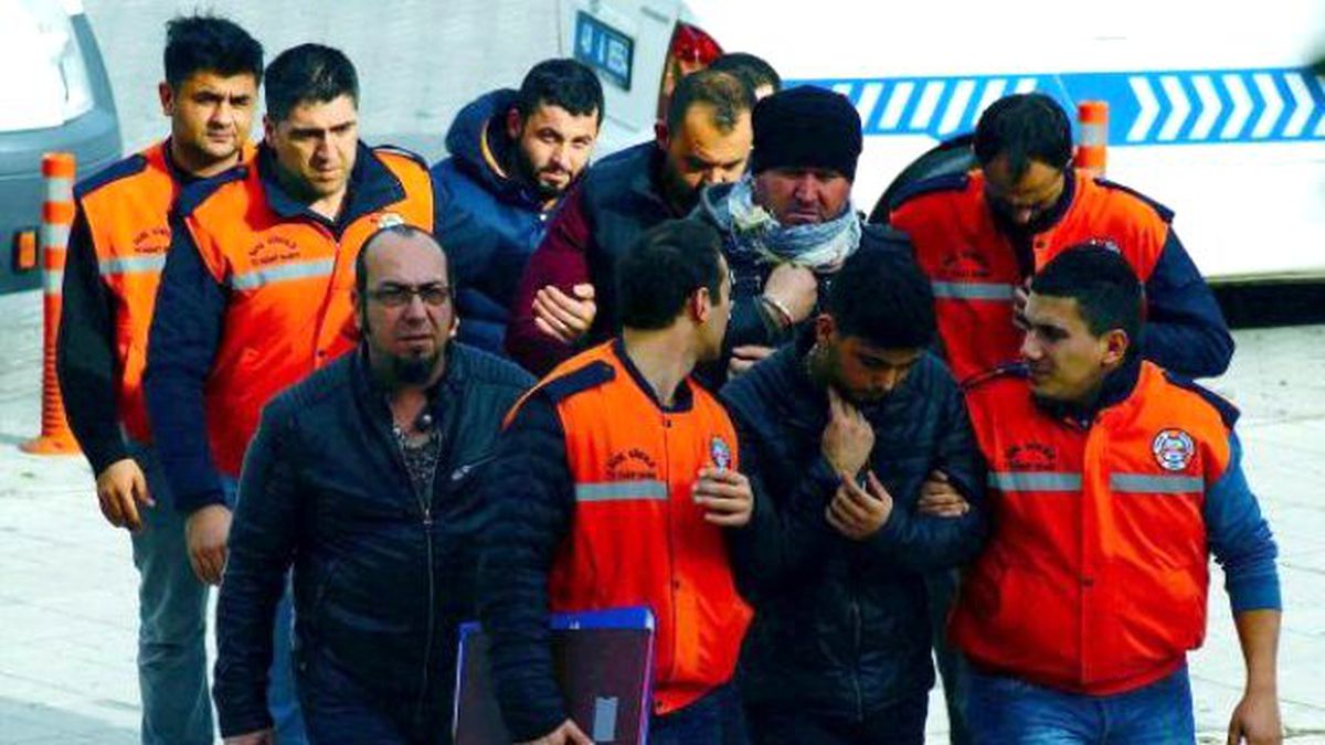 Marmaris\'te 19 Suriyeli Mülteci ve 4 Organizatör Yakalandı