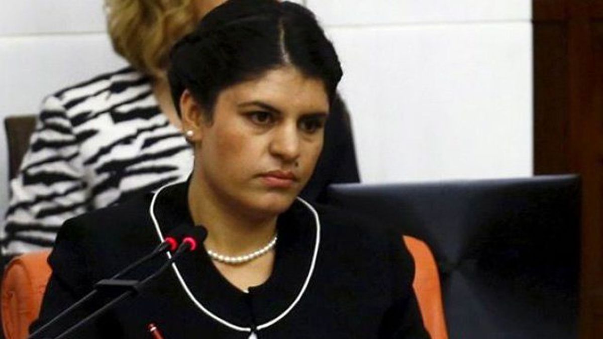 Öcalan: Kürtçe\'nin Önündeki Engeller Kaldırılsın
