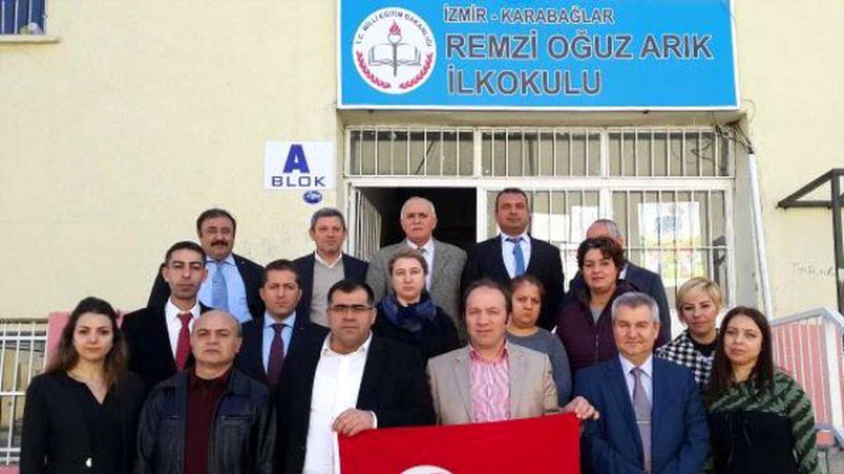Okulda Bayrak Yakılmasına Tepki