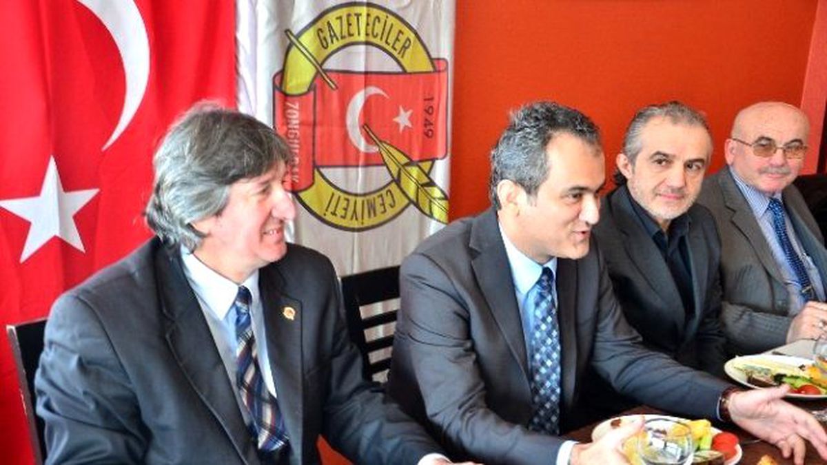 Rektör Özer, Gazeteciler ile Bir Araya Geldi