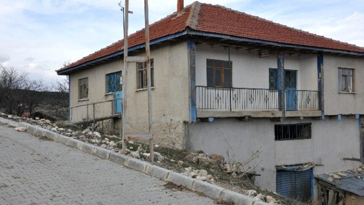 Şehit Uzman Çavuş Kaçar\'ın Köyünde Yas Var