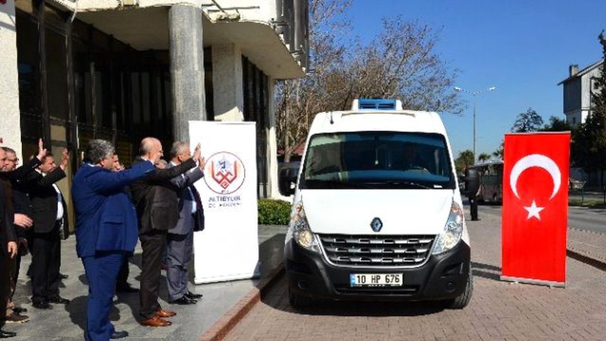 Sur\'a 10 Bin Adet Höşmerim Yollandı