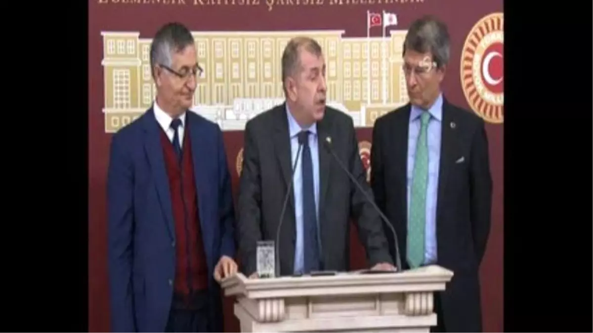 Ümit Özdağ, Kurultay İsteyerek MHP Başkan Yardımcılığından İstifa Etti