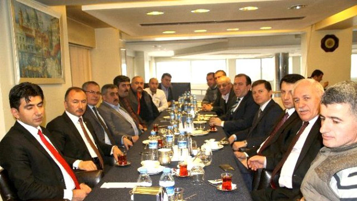 Vali Deniz, Esnaf Sofrasında