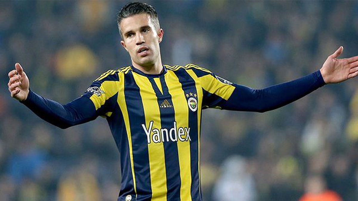 Vitor Pereira, Van Persie'yi Sakat Olduğu İçin Oynatmadığını Söyledi